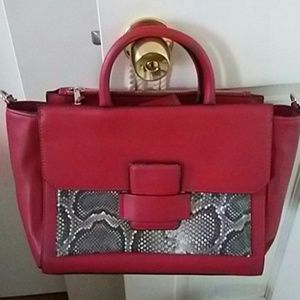 Red Purse w/4 pockets